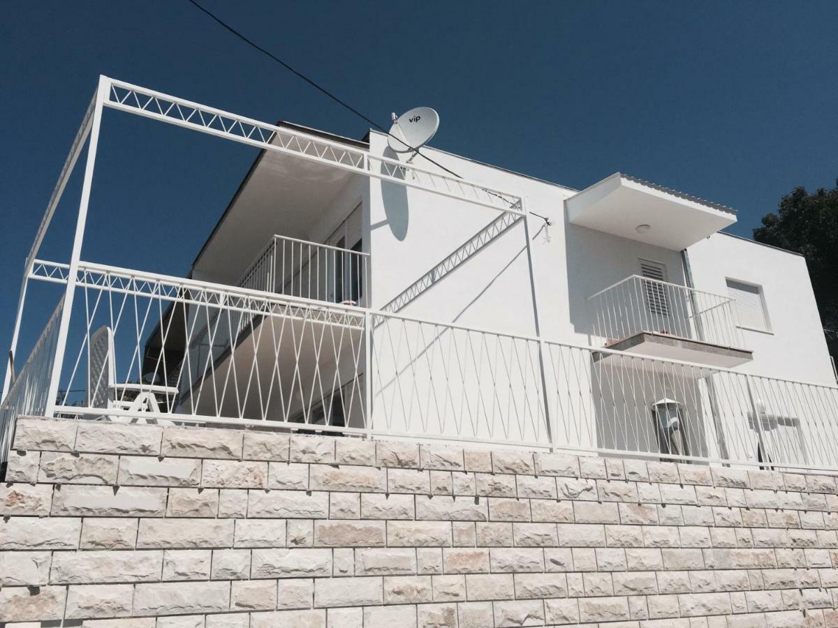 Apartments Leptiric Podstrana Exterior photo